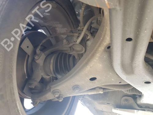 Used Right front suspension arm KIA MAGENTIS II (MG) [2005-2011]  18960599