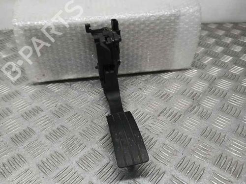 Used Pedal DACIA SANDERO II TCe 90 (B8M1, B8MA, B8AC) (90 hp) 22904664