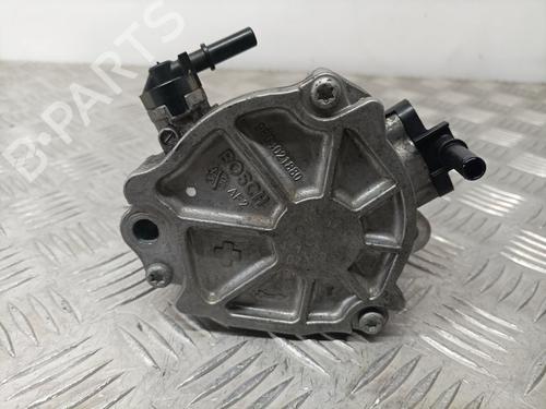Used Vacuum pump PEUGEOT 308 II (LB_, LP_, LW_, LH_, L3_) 1.5 BlueHDi 130 (131 hp) 15683180