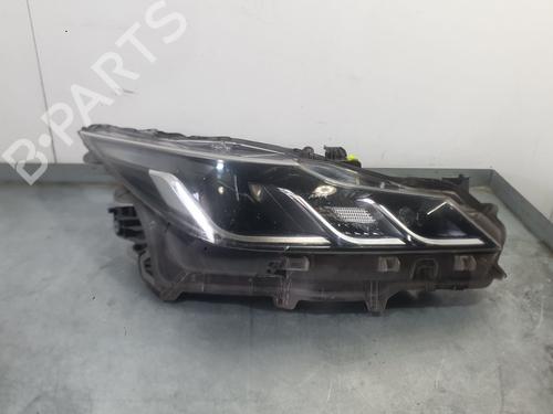 Faro derecho Faro derecho TOYOTA COROLLA Saloon (_E21_) 1.8 VVTi Hybrid (ZWE211, MZEA12) (98 hp) 37273863 37273863