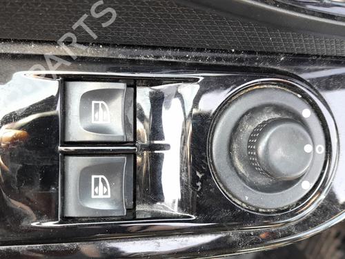 left-front-window-switch-renault-clio-iv-bh_-2012-2013-2014-2015-2016-2017-2018-2019-2020-2021-35791762 main image
