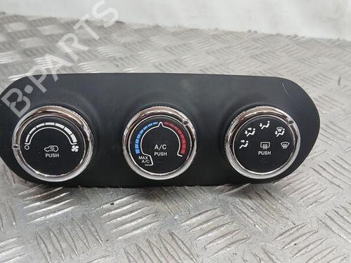 climate-control-jeep-renegade-suv-bu-b1-bv-735657792-2014-19175256 main image