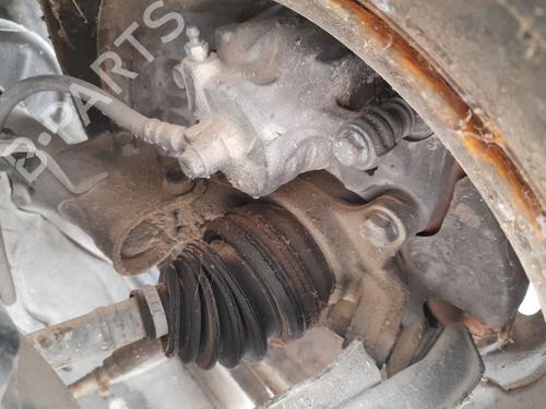 Used Left front steering knuckle NISSAN ALMERA I (N15) 2.0 D (75 hp) 31979733