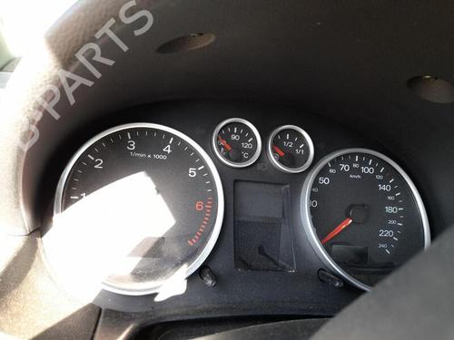 Used Instrument cluster AUDI A2 (8Z0) 1.4 (75 hp) 27702736