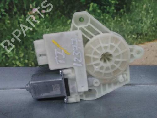 Rudehejsemotor bagstkærm venstre RENAULT RAPID [1994-1998]  5811726