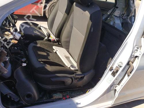 Used Left front seat HYUNDAI i20 II (GB, IB) 1.2 (84 hp) 32504754