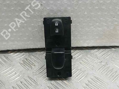 Højre fortil elrude kontakt NISSAN JUKE (F15) 1.5 dCi (110 hp) 23478360