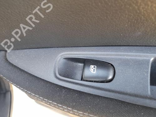 Used Right rear window switch NISSAN QASHQAI II (J11, J11_) 1.5 dCi (116 hp) 30081237