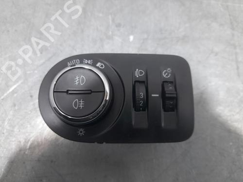 Used Headlight switch OPEL CROSSLAND X / CROSSLAND (P17, P2QO) 1.6 Turbo D (75) (120 hp) 29431205