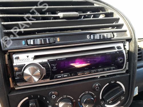 Used Radio BMW 3 (E36) 325 tds (143 hp) 30458944