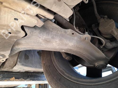 Querlenker links vorne für RENAULT MEGANE II (BM0/1_, CM0/1_) [2001-2012]  30181800