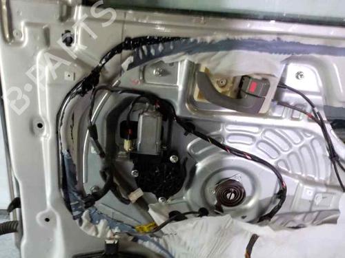 Elevalunas delantero derecho HYUNDAI TUCSON (JM) 2.0 CRDi (113 hp) 5644064