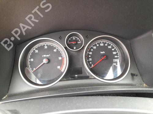 Kombiinstrument OPEL ZAFIRA / ZAFIRA FAMILY B (A05) 1.9 CDTI (M75) (120 hp) 29446213