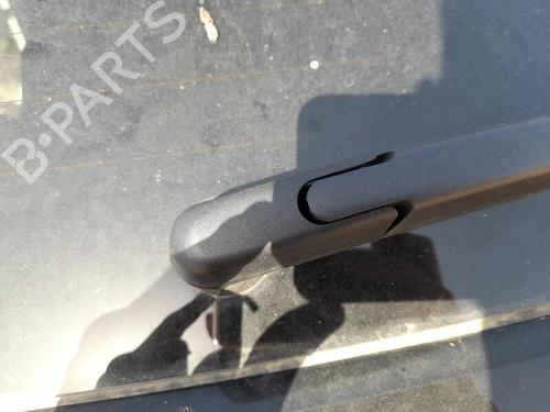 Ruitenwissermotor achter PEUGEOT 2008 II (UD_, US_, UY_, UJ_, UR_, UC_) 1.2 PureTech 100 (USHNK) (101 hp) 30027970