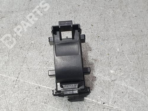 Used Right front window switch Right front window switch TOYOTA YARIS (_P13_) 1.5 Hybrid (NHP130_) (101 hp) 8651369 8651369