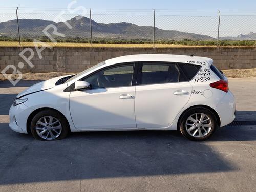 Brugte TOYOTA AURIS (_E18_) 2.0 D-4D (ADE186_, ADE186R) 4788731