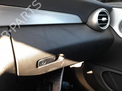 Handskerum MERCEDES-BENZ C-CLASS Convertible (A205) C 220 d (205.404) (170 hp) 30081938