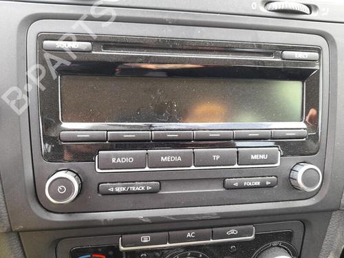 Used Radio VW GOLF VI (5K1) 1.6 TDI (105 hp) 29862257