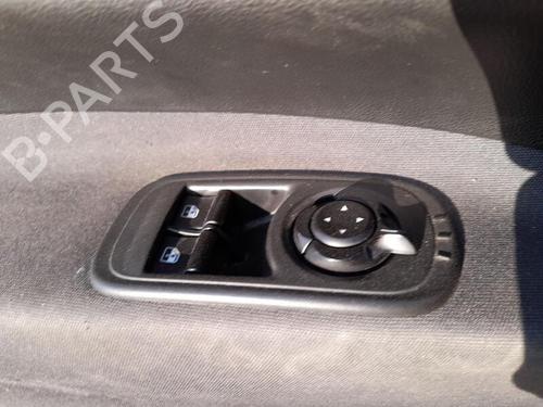 Used Left front window switch FIAT 500e (332_) Elektro 3+1 (FA1) (118 hp) 27591406