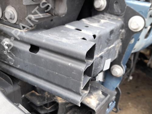 Used Front bumper reinforcement Front bumper reinforcement RENAULT MEGANE IV Hatchback (B9A/M/N_) 1.2 TCe 130 (B9MR) (130 hp) 33626208 33626208