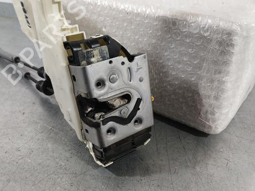 front-left-lock-fiat-500x-334_-2014-33467802 main image