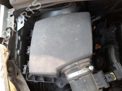 Used Air filter box OPEL MERIVA B MPV (S10) 1.7 CDTI (75) (110 hp) 28183865
