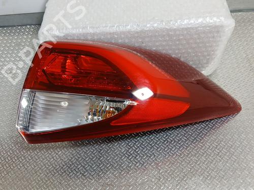 Farolim direito Farolim direito HYUNDAI TUCSON (TL, TLE) 1.7 CRDi (116 hp) 38073317 38073317