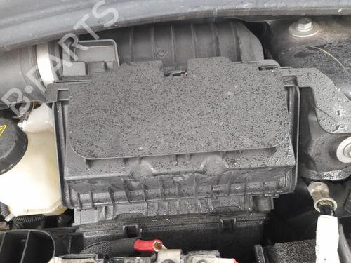 Boîtier de filtre à air RENAULT MEGANE IV Hatchback (B9A/M/N_) 1.2 TCe 130 (B9MR) (130 hp) 28818004