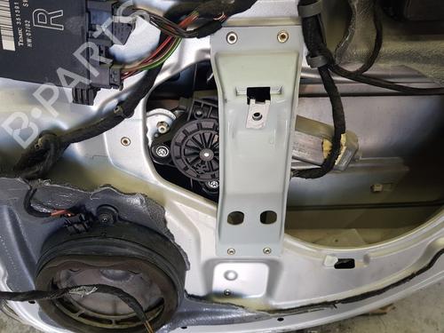 rear-right-window-mechanism-mercedes-benz-c-class-t-model-s203-2001-2002-2003-2004-2005-2006-2007-31340412 main image