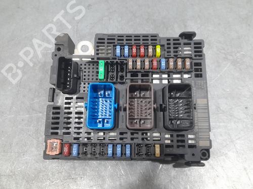 Used Fuse box Fuse box PEUGEOT 3008 I MPV (0U_) 1.2 (131 hp) 33021129 33021129