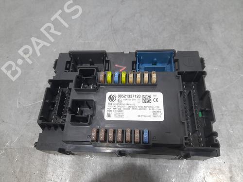 Used Fuse box Fuse box FIAT TIPO Hatchback (356_, 357_) 1.3 D (356HXH1A) (95 hp) 33021118 33021118