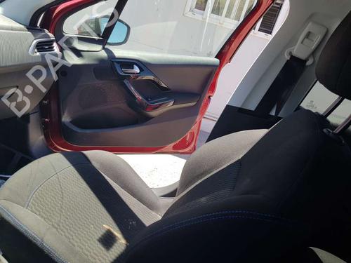 Used Right front seat PEUGEOT 208 I (CA_, CC_) [2012-2020]  18820730