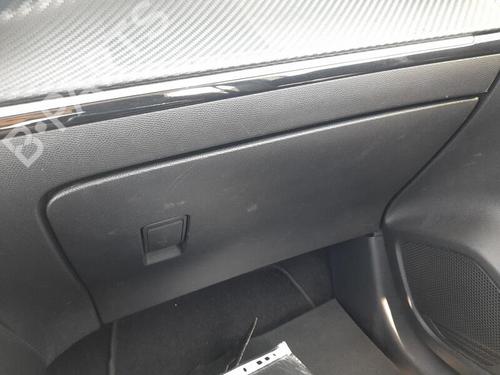Used Glove box PEUGEOT 208 II (UB_, UP_, UW_, UJ_) e-208 (136 hp) 26438233
