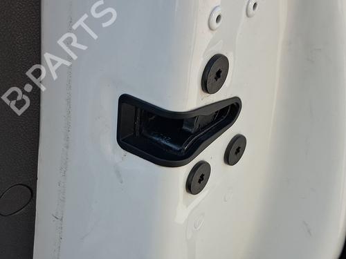 Cerradura puerta trasera derecha Cerradura puerta trasera derecha 38015736 38015736