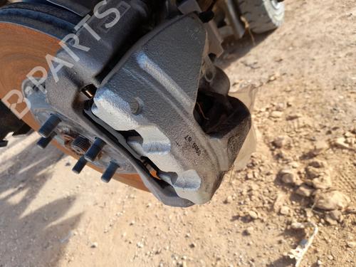 Used Right front brake caliper LAND ROVER RANGE ROVER EVOQUE (L551) 2.0 D150 MHEV 4x4 (150 hp) 30319490