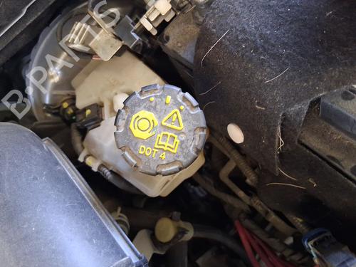 brake-master-cylinder-renault-clio-v-b7_-2019-38270535 main image