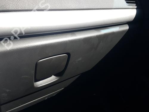 Used Glove box Glove box FIAT CROMA (194_) 1.9 D Multijet (194AXB1B) (120 hp) 33466285 33466285