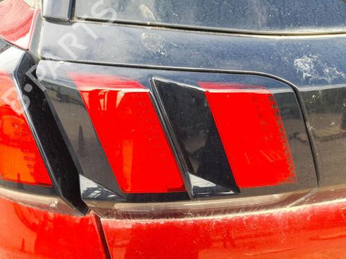 Used Left tailgate light PEUGEOT 3008 II SUV (MC_, MR_, MJ_, M4_) 1.2 THP/ PureTech 130 (MRHNSM, MRHNSU, MRHNSJ, MRHNYW,... (131 hp) 26551918
