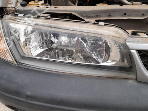 Used Right headlight NISSAN ALMERA I (N15) 2.0 D (75 hp) 31973623