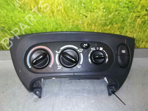 Used Climate control RENAULT MEGANE I (BA0/1_) [1995-2004]  4866755