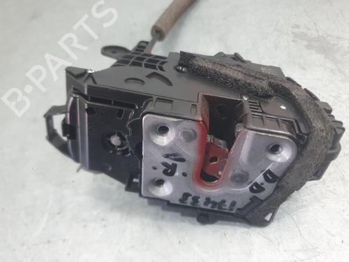 front-right-lock-nissan-micra-v-k14-2016-33431238 main image