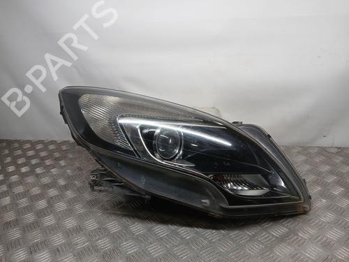 Used Right headlight OPEL ZAFIRA TOURER C (P12) 1.6 CDTI (75) (136 hp) 25474420