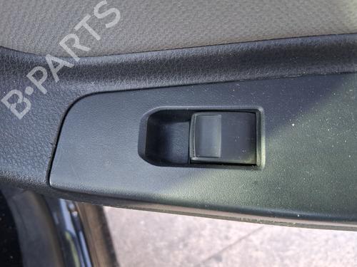 Used Right rear window switch Right rear window switch 37796111 37796111