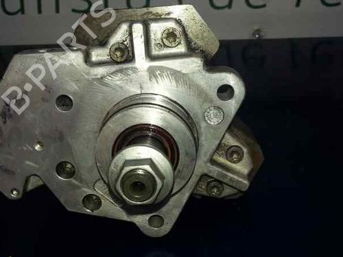 Used Injection pump RENAULT MASTER I Van (T__) 28-35 2,5 D (75 hp) 14010447