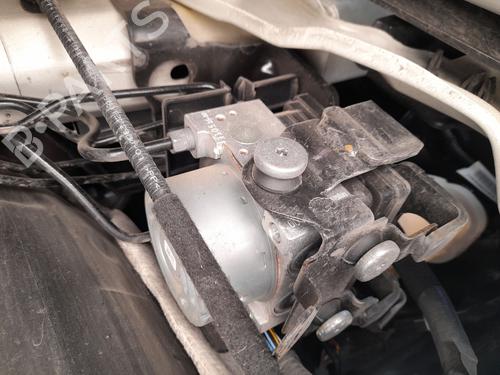 Used ABS pump PEUGEOT 208 II (UB_, UP_, UW_, UJ_) 1.5 BlueHDI 100 (102 hp) 30166915