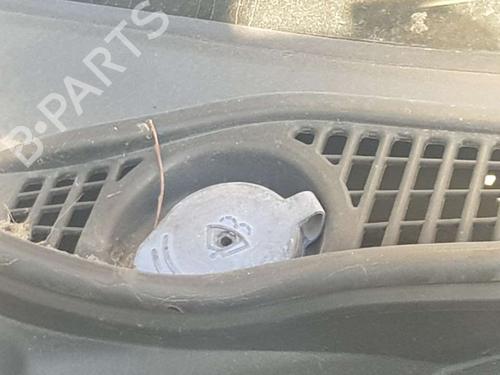Used Windscreen washer tank VOLVO V50 (545) 2.0 D (136 hp) 18907412