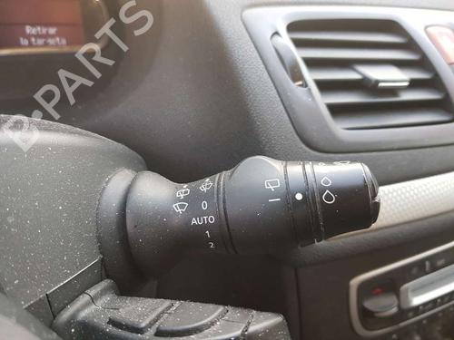 Used Steering column stalk RENAULT MEGANE III Hatchback (BZ0/1_, B3_) [2008-2025]  17023654