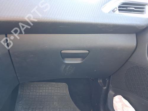 Used Glove box Glove box PEUGEOT 2008 I (CU_) 1.2 PureTech 82 (82 hp) 40227661 40227661