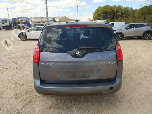 Left taillight PEUGEOT 5008 (0U_, 0E_) 2.0 HDi 150 / BlueHDi 150 | BP24618101C34