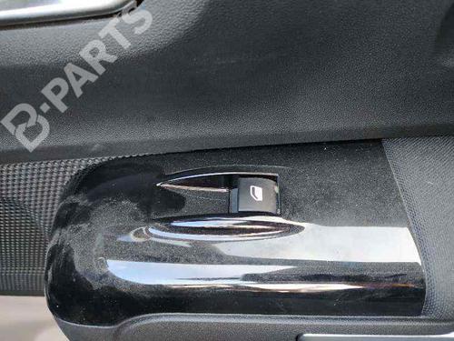 Used Right front window switch Right front window switch CITROËN C3 / C3 ORIGIN III (SX) 1.2 THP 110 (110 hp) 8216685 8216685